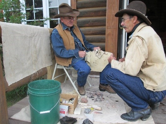 “Flint Knapping with Tom Lucas”